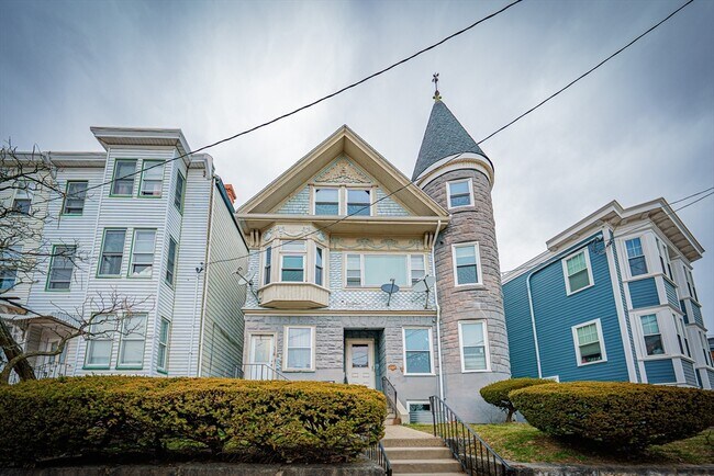 Building Photo - 118 White St