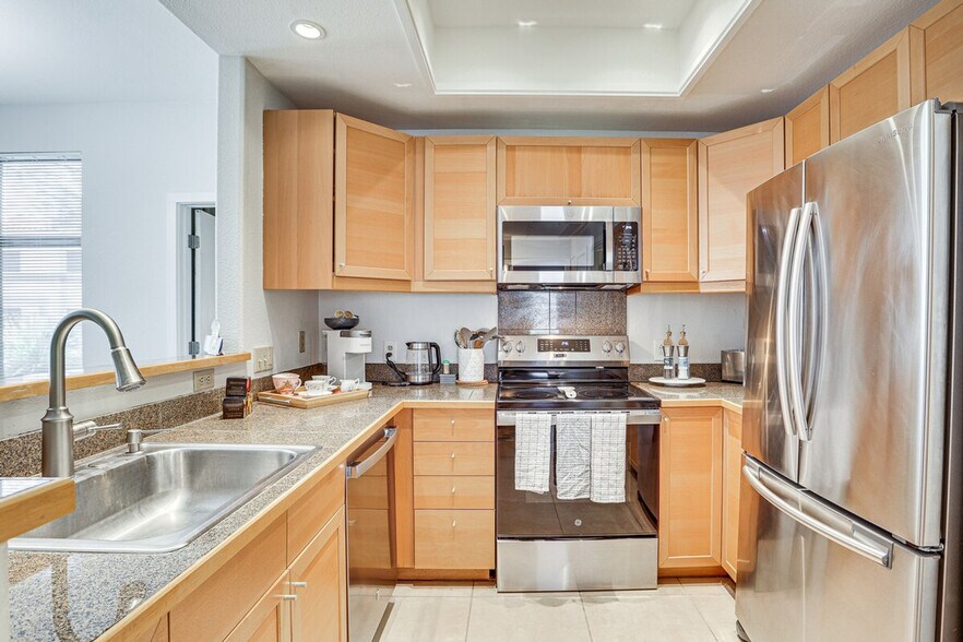 Building Photo - 11375 E Sahuaro Dr