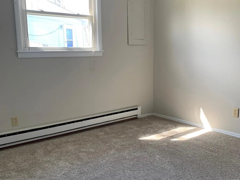 Building Photo - 663 Stevenson Rd