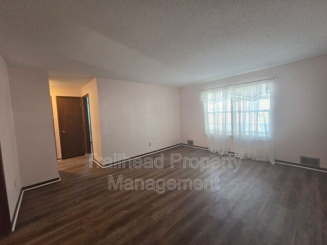Building Photo - 7140 Crisp Ave