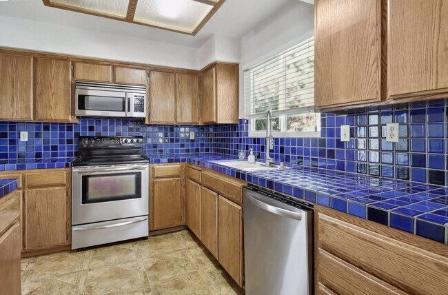 Building Photo - Antioch