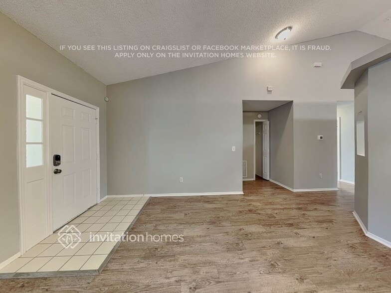 Building Photo - 1006 Henson Ct