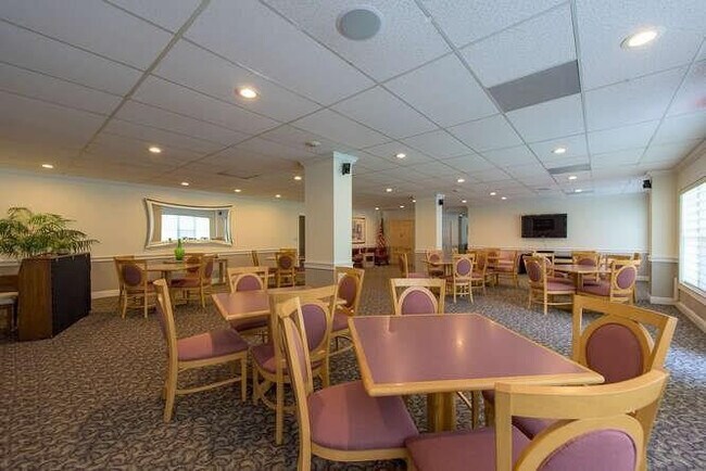 Building Photo - 10777 W Sample Rd