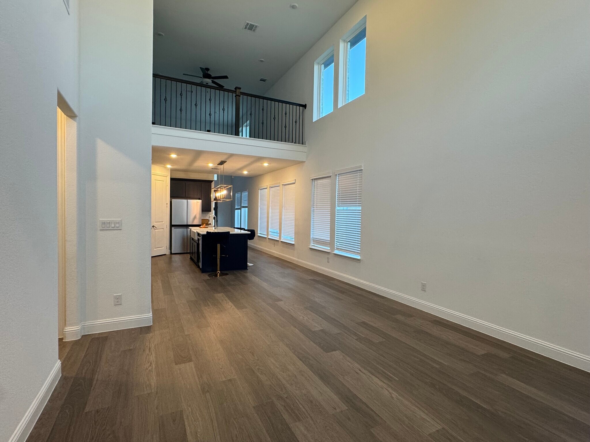 Building Photo - 701 Harmony Trl