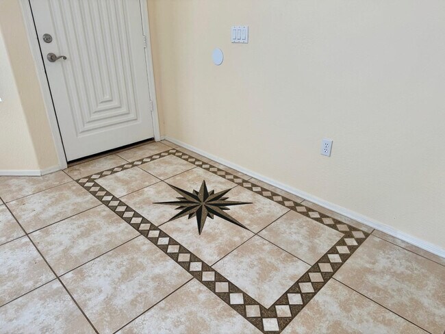 Building Photo - 7798 E Buteo Dr