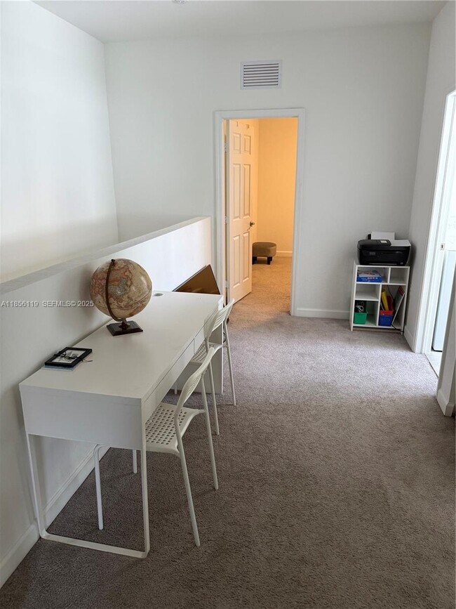 Building Photo - 3523 W 105th Pl