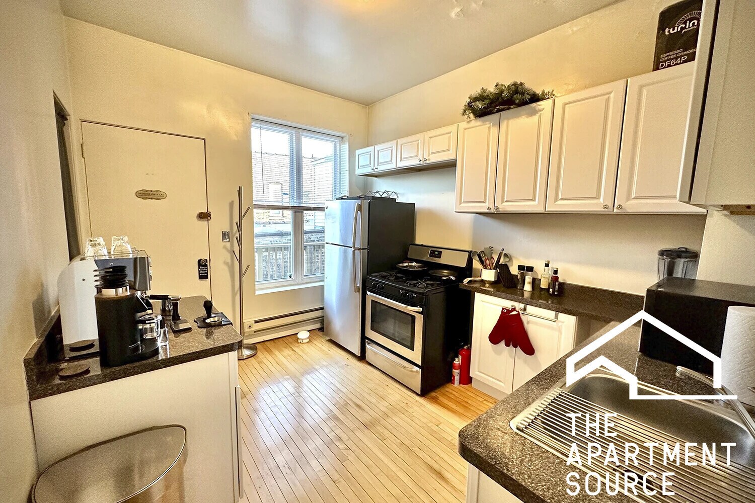 Building Photo - 2909 N Mildred Ave