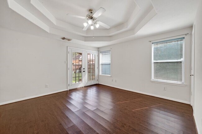 Building Photo - 15903 Timber Chase Dr