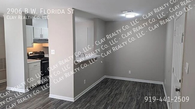 Building Photo - 2906 W Florida St