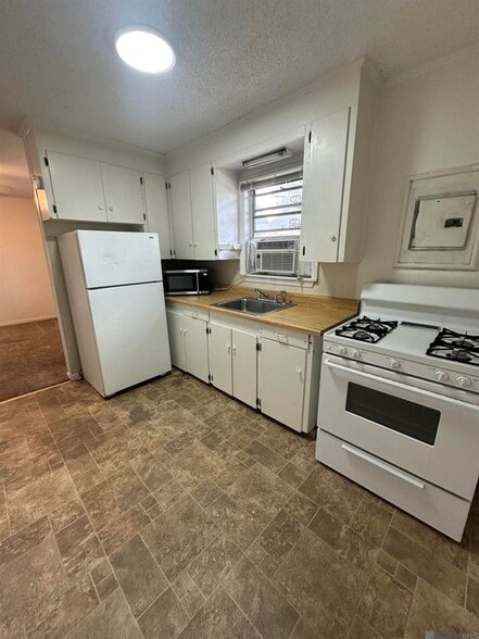 Building Photo - 334 Maryland Ave