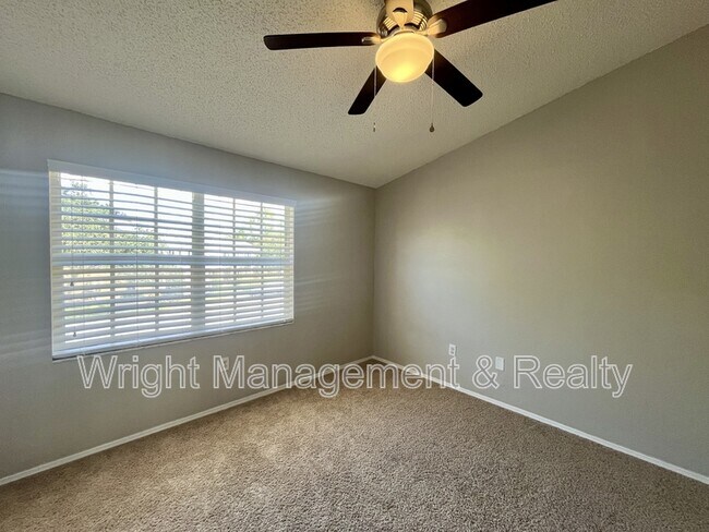 Building Photo - 12356 Berkeley Square Dr