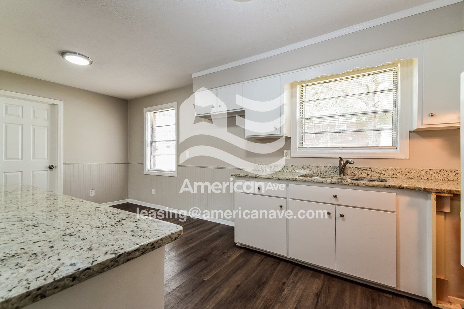 Building Photo - 5044 Gardiner Dr