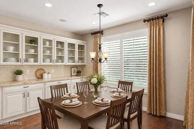 Building Photo - 4613 E Portola Valley Dr
