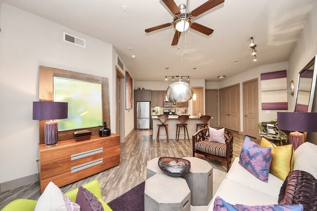 Building Photo - 5454 Washington Ave