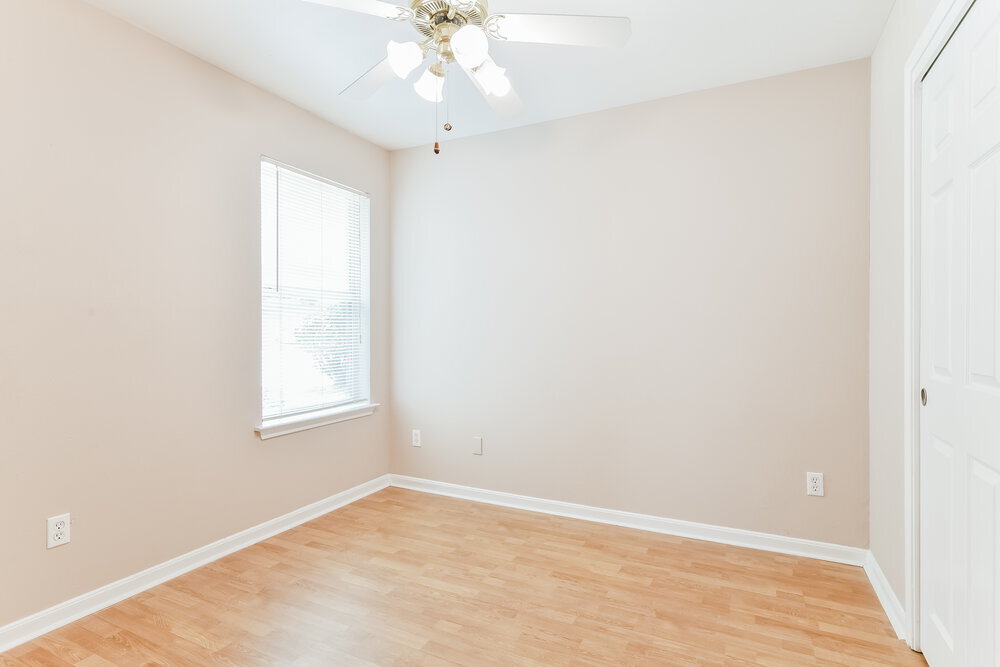 Building Photo - 18918 Brownstone Mills Dr