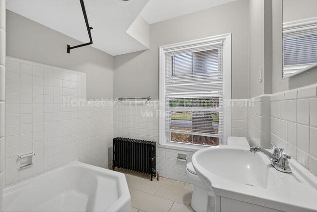 Building Photo - 5 Van Crest Ln