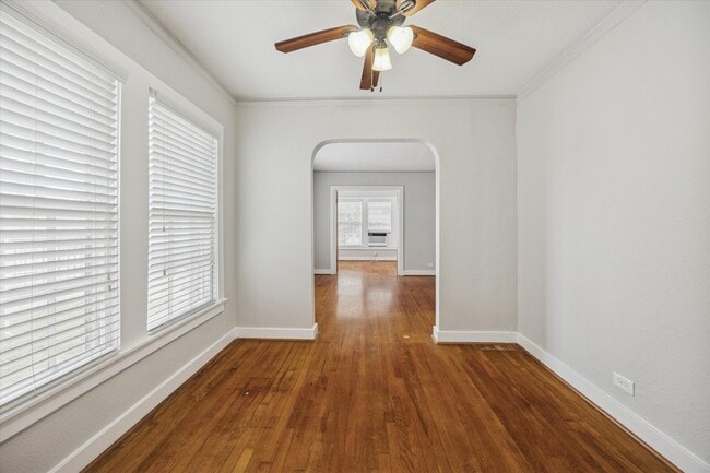 Building Photo - 1810 W Alabama St