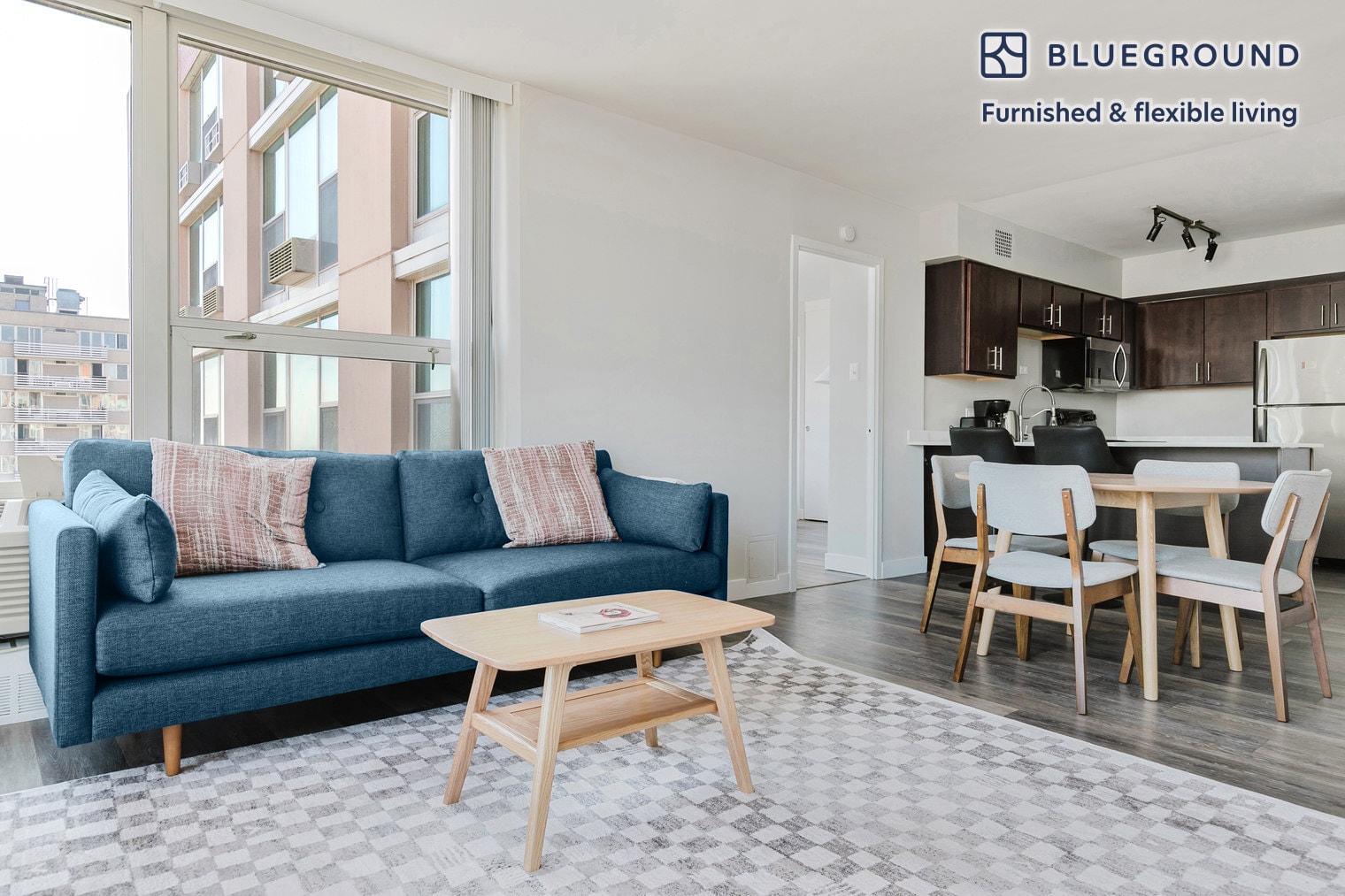 Building Photo - 5600 N Sheridan Rd