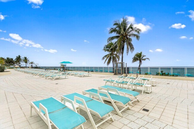 Building Photo - 2501 S Ocean Dr