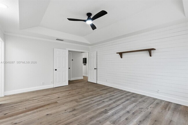 Building Photo - 12921 76th Rd N