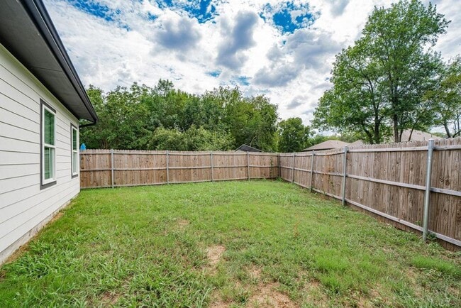 Building Photo - 1208 Edgar St