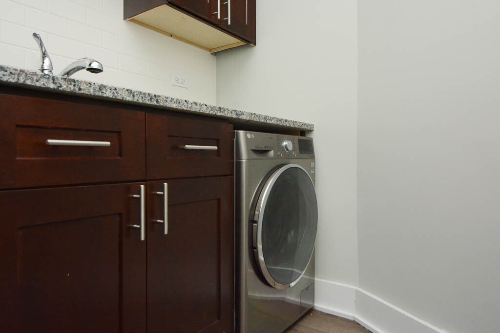 Building Photo - 730 Judson Ave