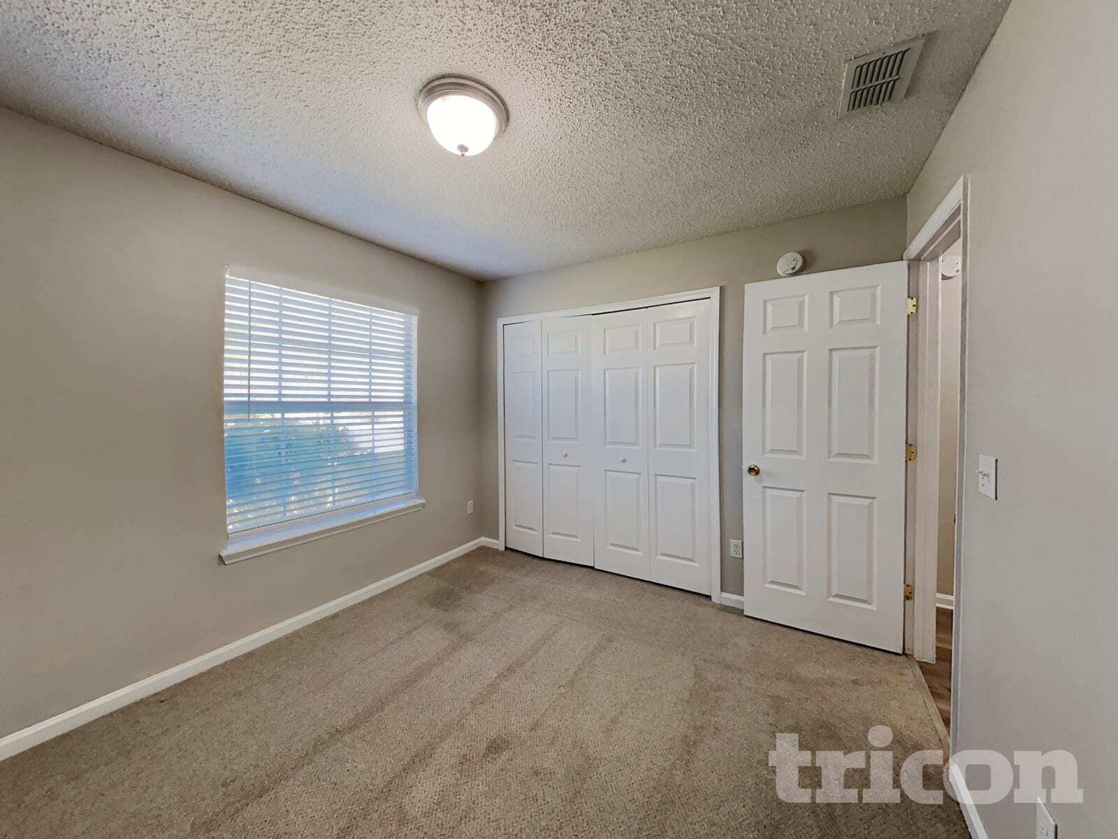 Building Photo - 500 Prosperity Lake Dr