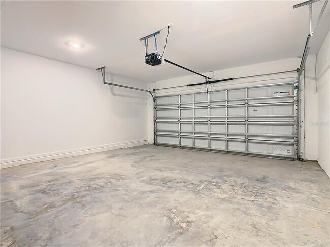 Building Photo - 1033 Holden Wy