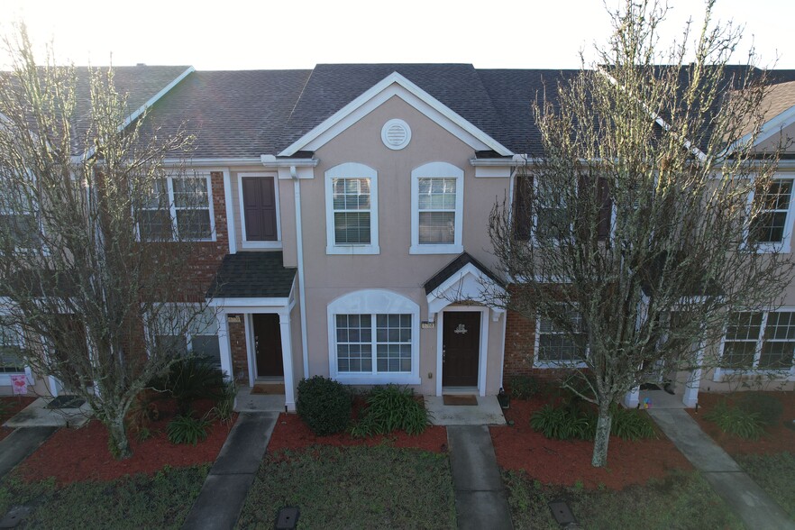 Front Entrance - 6768 Arching Branch Cir