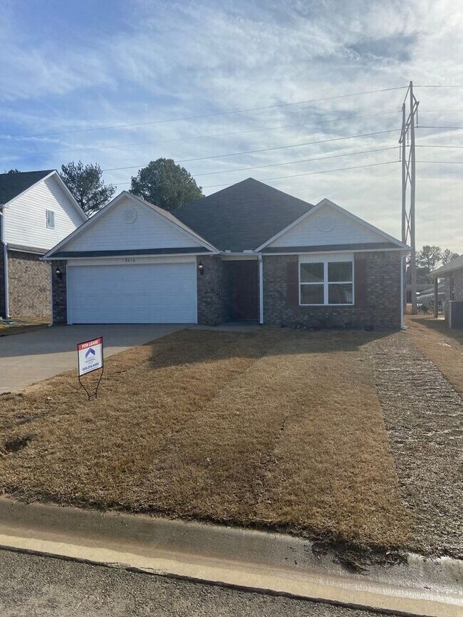 Building Photo - *MARCH MADNESS SPECIAL* BRAND NEW Three Be...