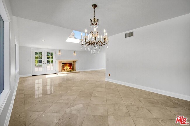 Building Photo - 1515 Outlook Cir