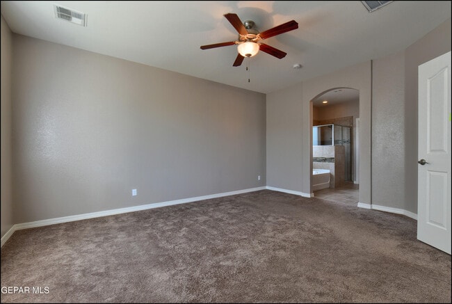 Building Photo - 6560 Westfield Dr