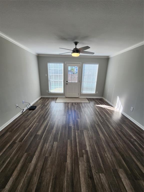 Building Photo - 4650 Larkspur St