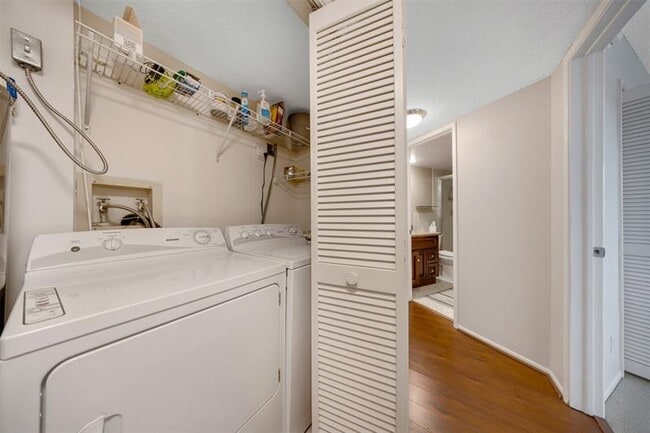Building Photo - 805 Cypress Blvd