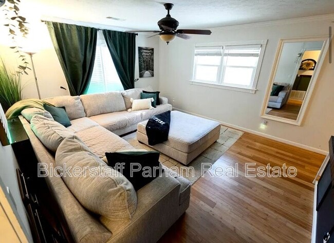 Building Photo - 5811 Canterbury Dr