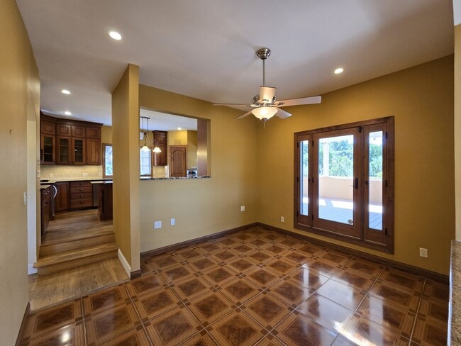 Building Photo - 1329 Tano Ridge Rd