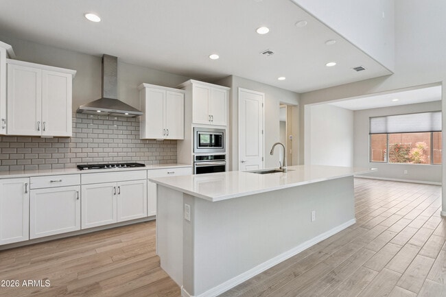 Building Photo - 1948 W Sierra Sunset Trail