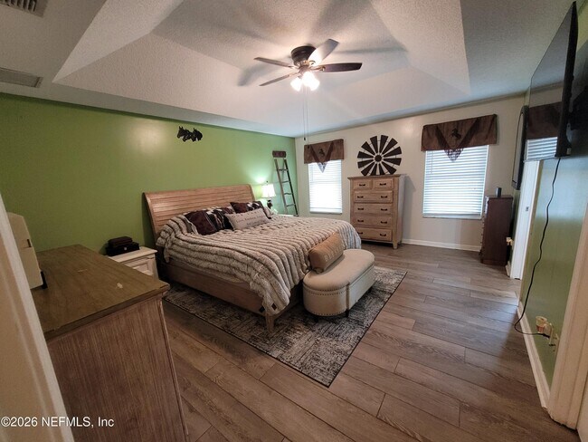 Building Photo - 906 County Rd 217