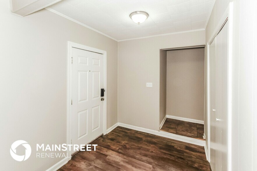 Building Photo - 2121 Mississippi Ave