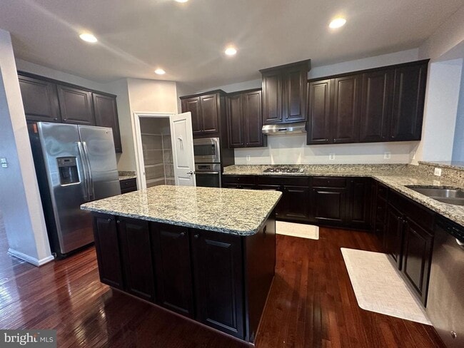 Building Photo - 22865 Lacey Oak Terrace