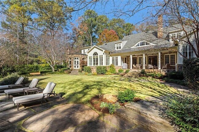 Building Photo - 5000 Long Island Dr