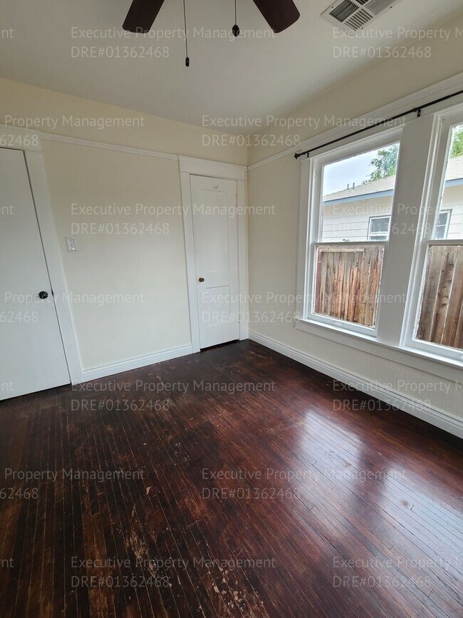 Building Photo - 217 Jefferson St