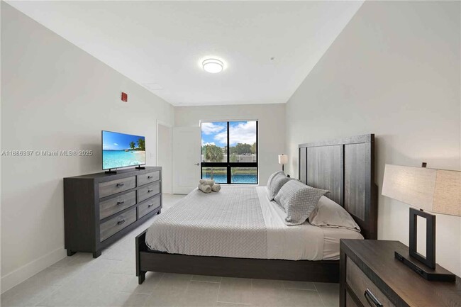 Building Photo - 8167 NW 41st St