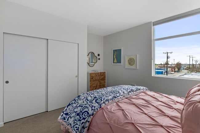 Building Photo - 3Bd/3Ba Seattle Townhouse