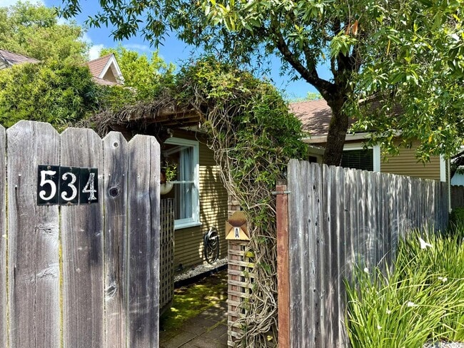 Building Photo - 534 Northern Ave