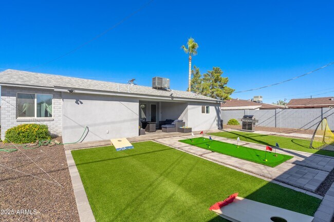 Building Photo - 7405 E Almeria Rd