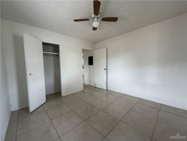 Building Photo - 25 S Raul Longoria Rd
