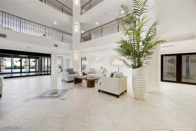 Building Photo - 520 S Collier Blvd