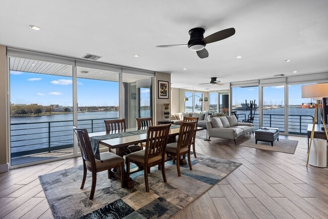 Building Photo - DOWNTOWN AREA