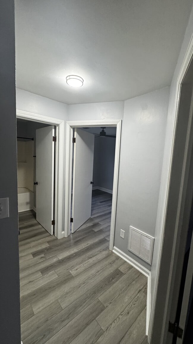 Building Photo - 126 Connector Rd